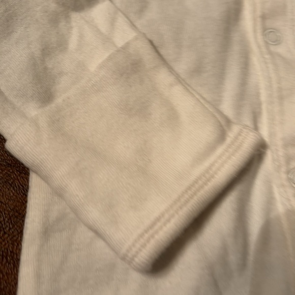 Baby Gap white long sleeve sleeper 0-3 months - Picture 4 of 7